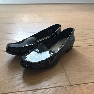 Anne Klein - Women’s 7 Black Loafers